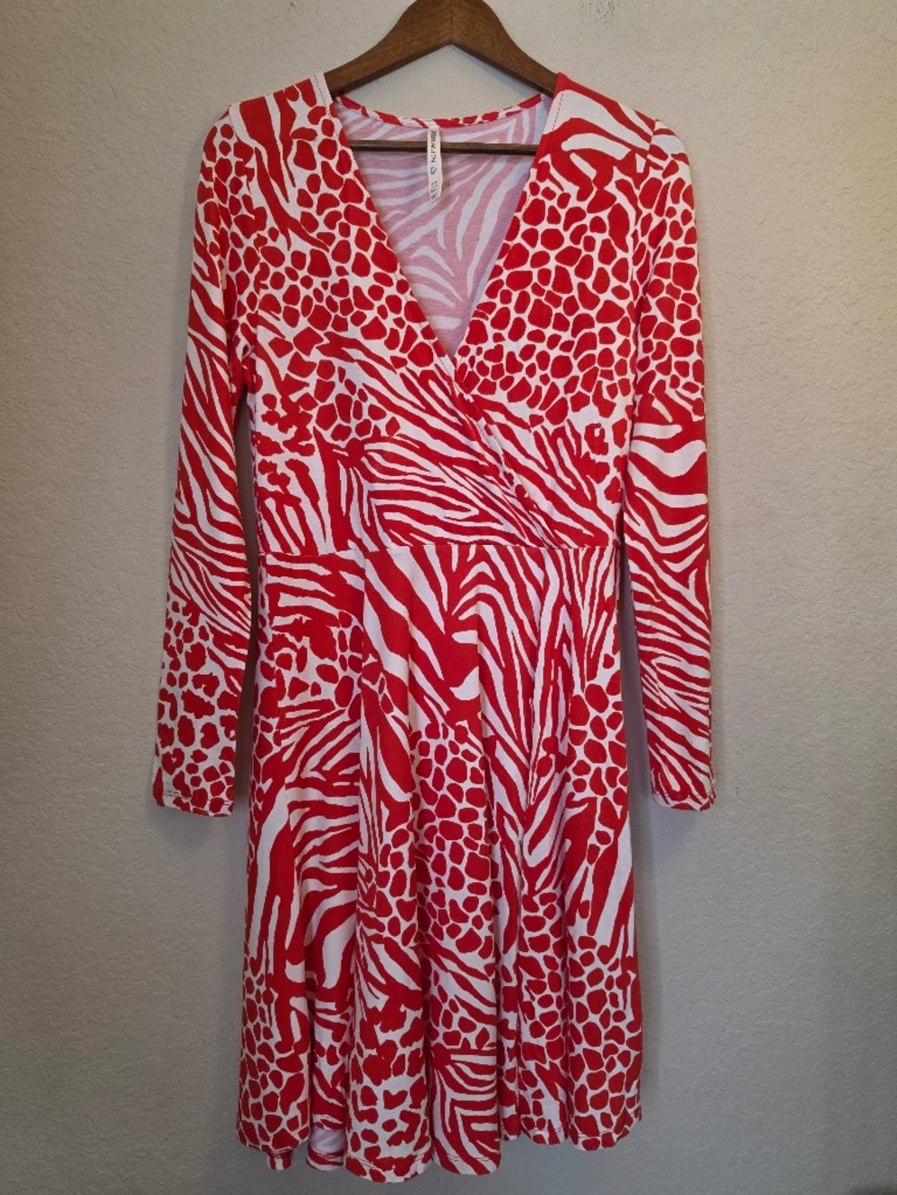 Karen Millen Dress Womens UK12 Red Animal Print Wrap Dress V-Neck Jersey - Picture 1 of 9